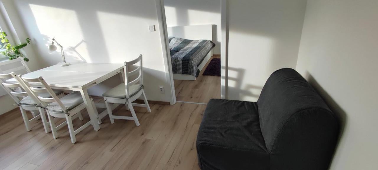 Apartman Pod Jestedem Apartment ลิเบอเรซ ภายนอก รูปภาพ